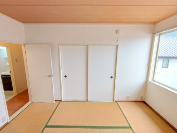 宝塚市野上４丁目のアパート