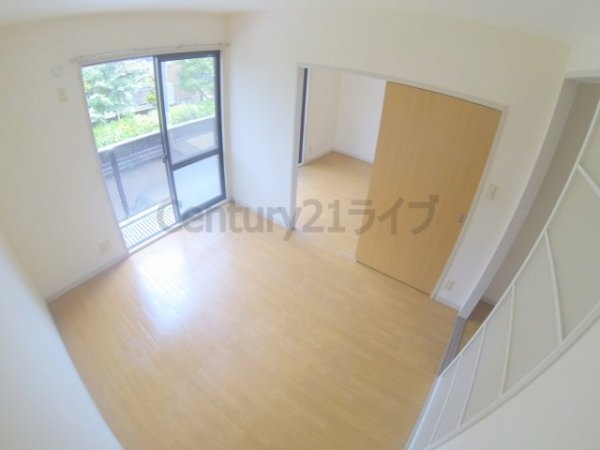 宝塚市安倉中２丁目のアパート
