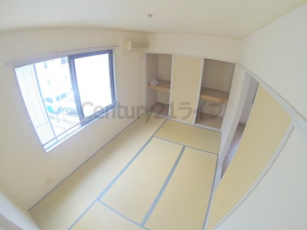 宝塚市安倉中２丁目のアパート