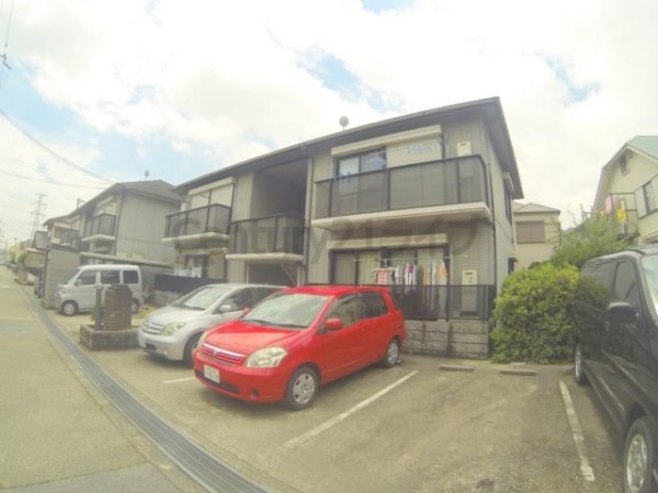 宝塚市安倉中２丁目のアパート