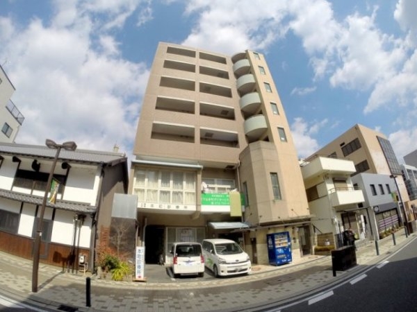 池田市栄本町のマンション