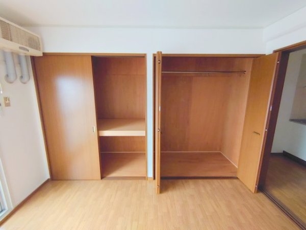 伊丹市荻野４丁目のマンション