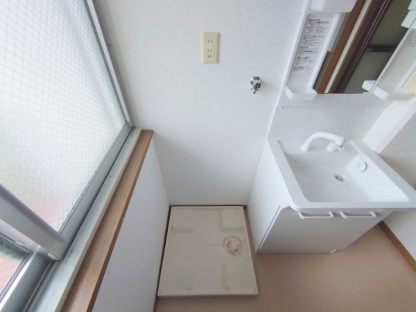 伊丹市荻野４丁目のマンション