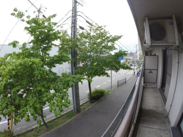 宝塚市栄町１丁目のマンション