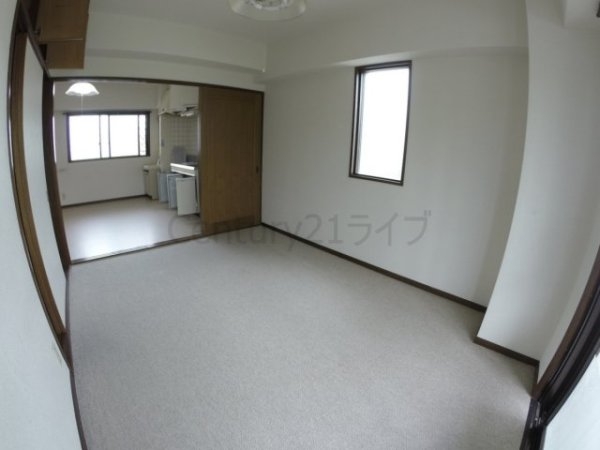 宝塚市栄町１丁目のマンション