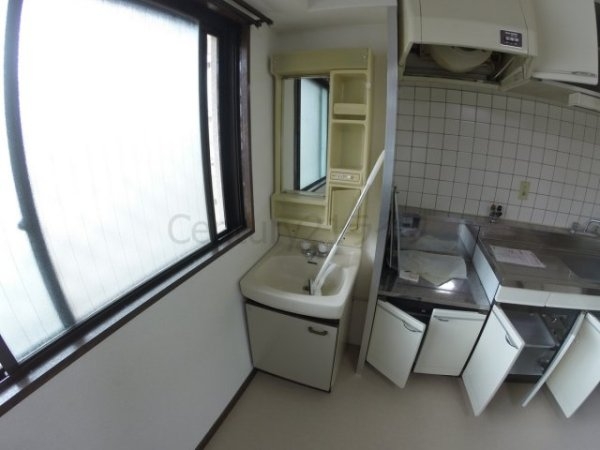 宝塚市栄町１丁目のマンション