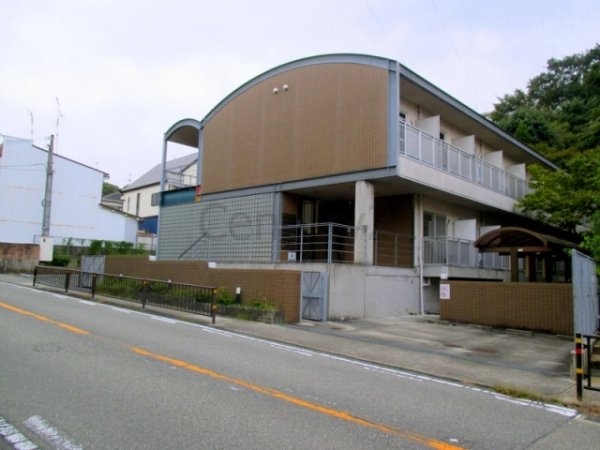 川西市満願寺町のマンション