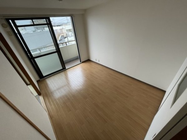 西宮市下大市東町のマンション
