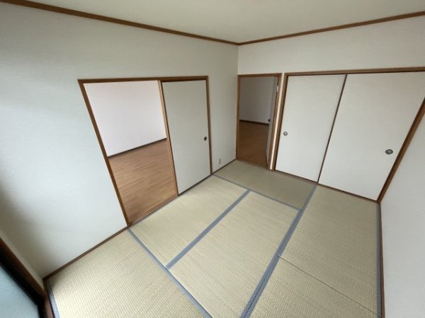 西宮市下大市東町のマンション