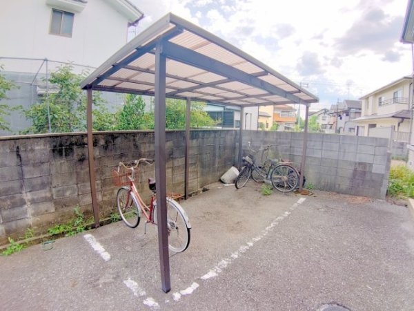 伊丹市中野東３丁目のアパート