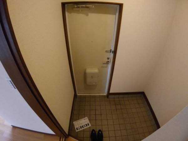伊丹市中野東１丁目のアパート