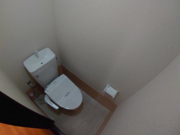 伊丹市中野東１丁目のアパート