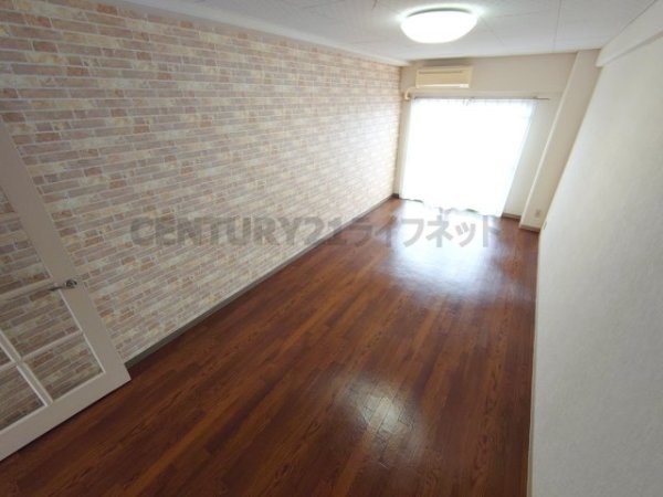 箕面市如意谷１丁目のマンション