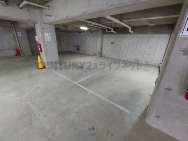 箕面市如意谷１丁目のマンション