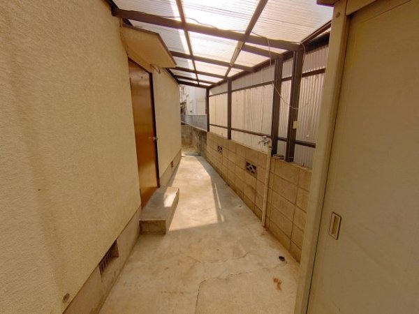 宝塚市小林３丁目のテラスハウス