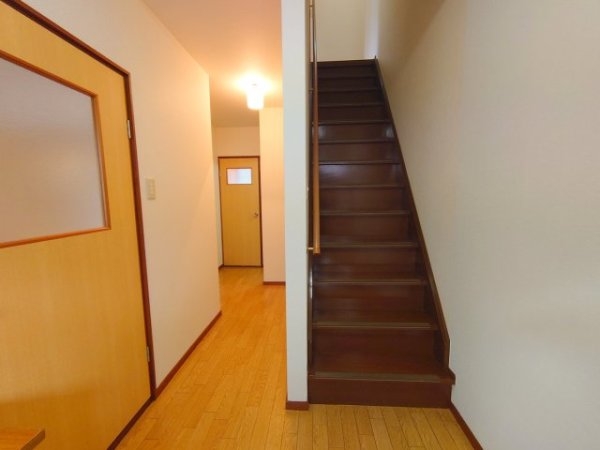 宝塚市小林３丁目のテラスハウス