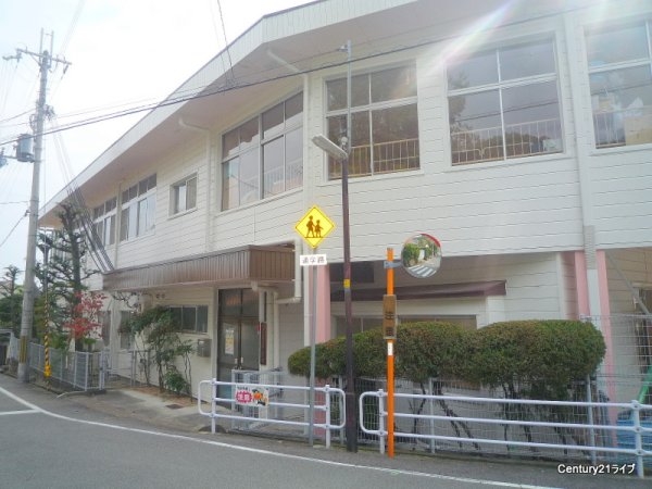 宝塚市宝松苑のマンション(宝塚武庫山幼稚園)