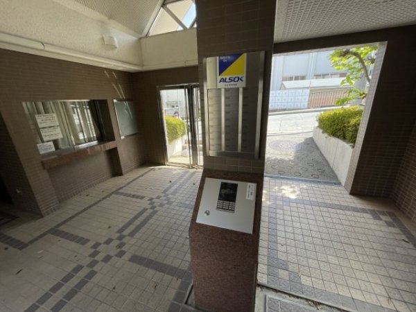 宝塚市宝松苑のマンション