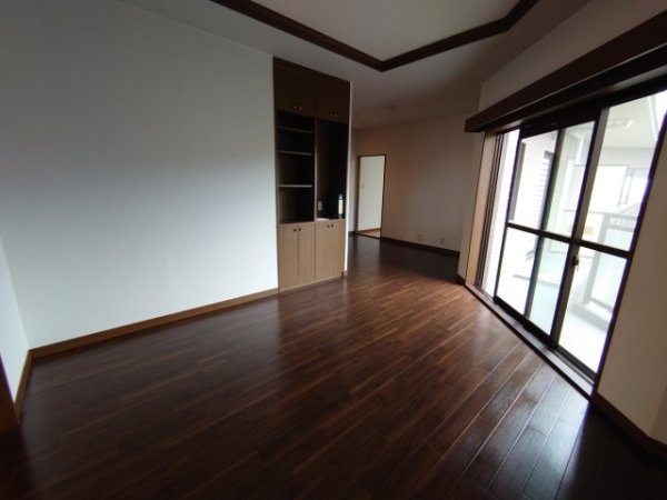 宝塚市宝松苑のマンション