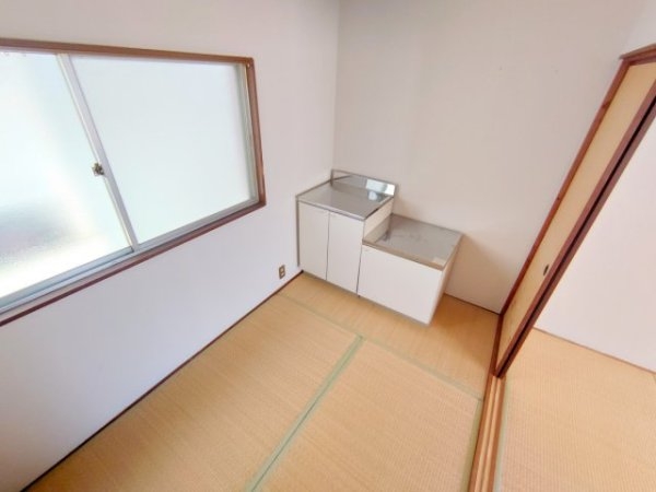 川西市小花１丁目のテラスハウス