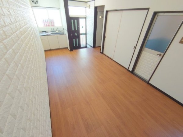 川西市小花１丁目のテラスハウス