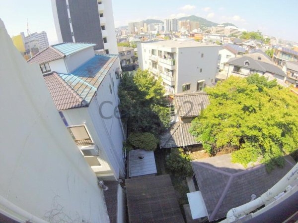 川西市小戸２丁目のマンション