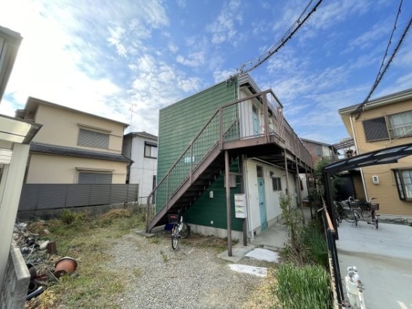 西宮市上大市５丁目のアパート