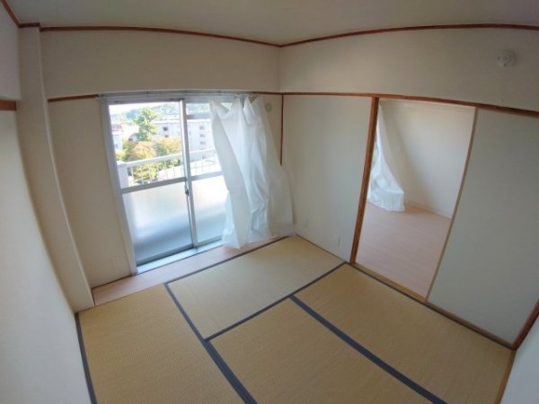 宝塚市野上６丁目のマンション