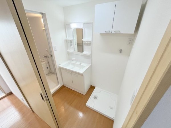 川西市花屋敷１丁目のマンション