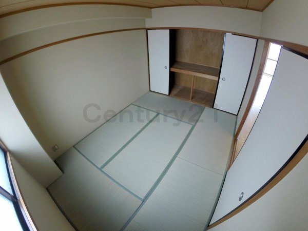 伊丹市荻野２丁目のマンション