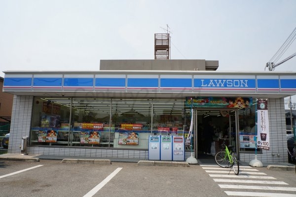 伊丹市荻野４丁目のマンション(ドラッグストア　サーバ伊丹北野店)