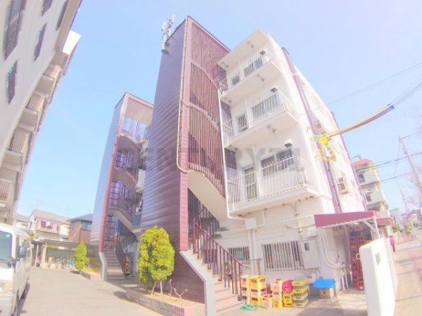 伊丹市荻野４丁目のマンション