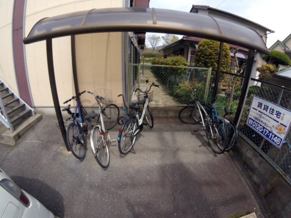 宝塚市山本中３丁目のアパート