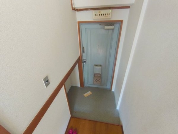 伊丹市荻野５丁目のマンション