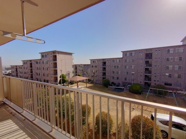 宝塚市宝梅２丁目のマンション