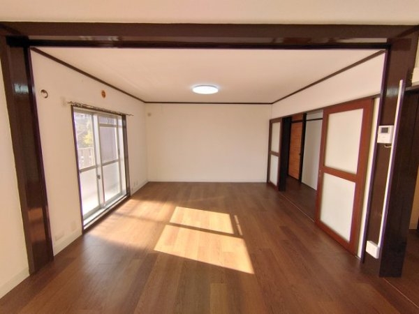 宝塚市宝梅２丁目のマンション