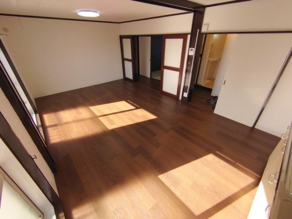 宝塚市宝梅２丁目のマンション
