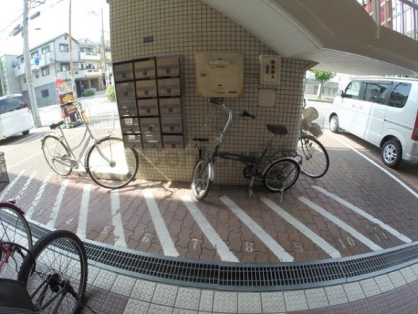 池田市旭丘２丁目のマンション