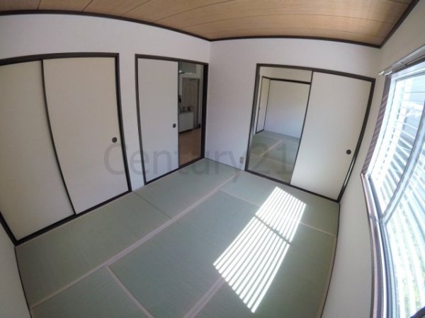 宝塚市鹿塩２丁目のアパート
