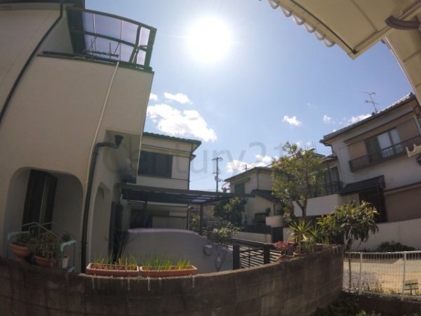 宝塚市鹿塩２丁目のアパート