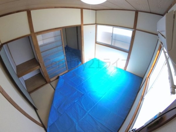 宝塚市逆瀬川２丁目のアパート