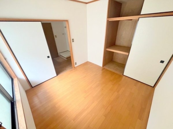 宝塚市中筋山手２丁目のアパート