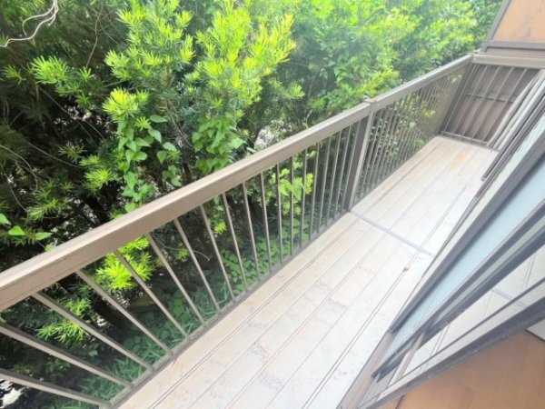 宝塚市中筋山手２丁目のアパート