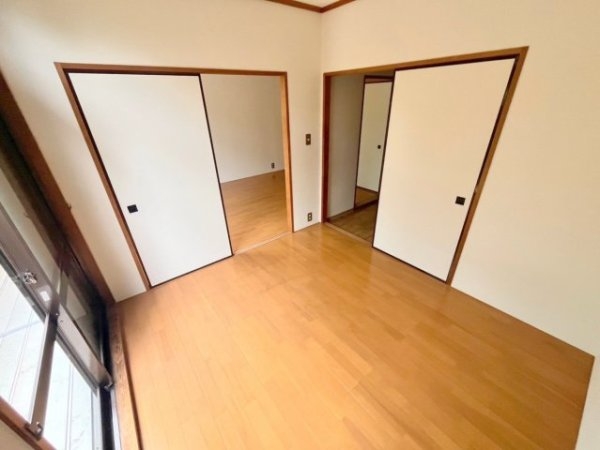 宝塚市中筋山手２丁目のアパート