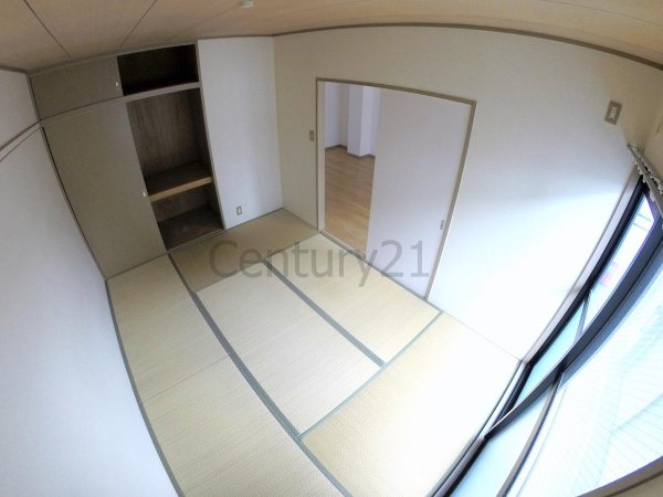 宝塚市高司３丁目のマンション