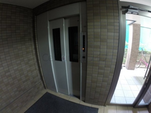 宝塚市栄町２丁目のマンション