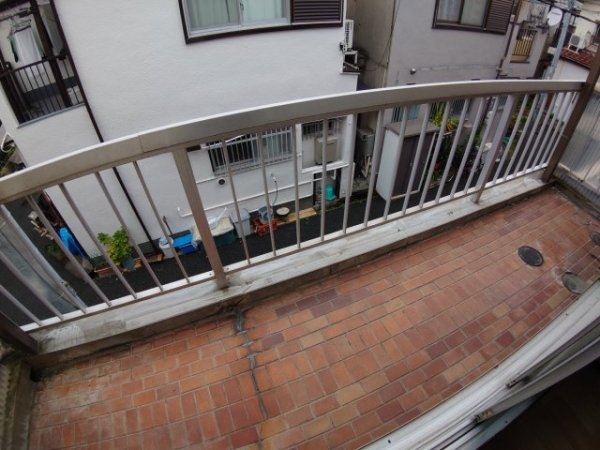宝塚市山本丸橋２丁目の貸家