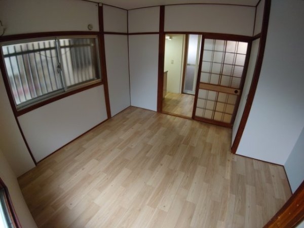 宝塚市山本丸橋２丁目の貸家