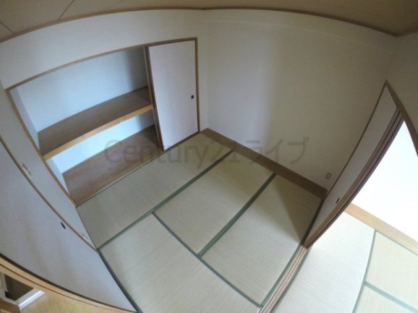 宝塚市平井２丁目のマンション