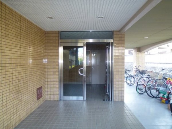 宝塚市平井２丁目のマンション